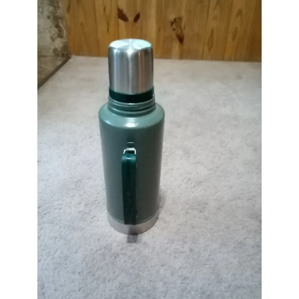 Stanley Aladdin 2 Qt Green Thermos